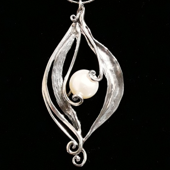 Noa Zuman Jewelry - NWT!  Noa Zuman Sterling Silver & Pearl Necklace